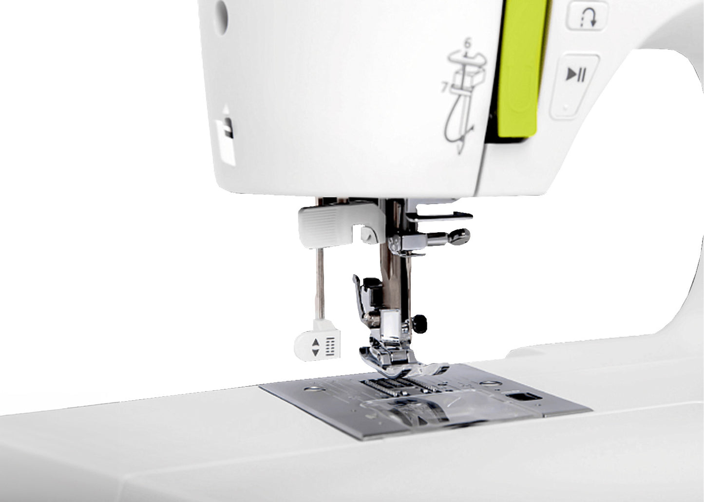 Machine à coudre Necchi NC-102D