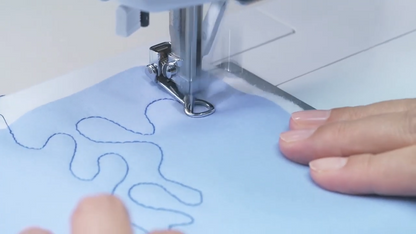 pied broderie piqué libre necchi